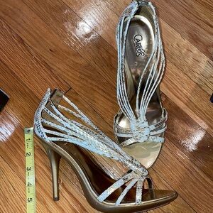 Carlos Santana Glint White Gold Strap Pump date wedding party birthday banquet
